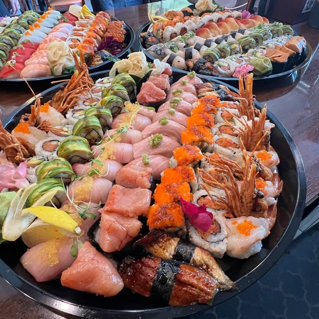 Premium Sushi Rolls Platter (C).