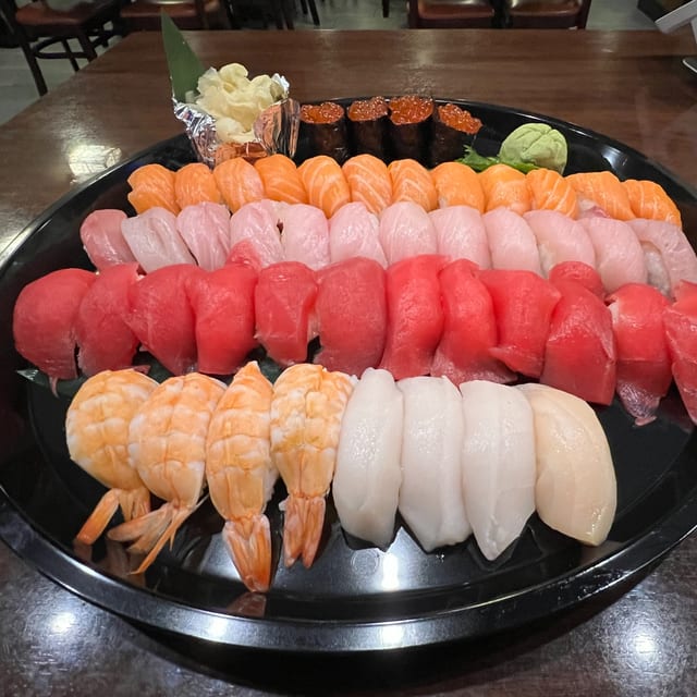 Assorted Nigiri Platter (C).